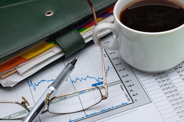 Forecasting Adalah: Pengertian, Fungsi, dan Cara Memprediksi Bisnis Secara Akurat
